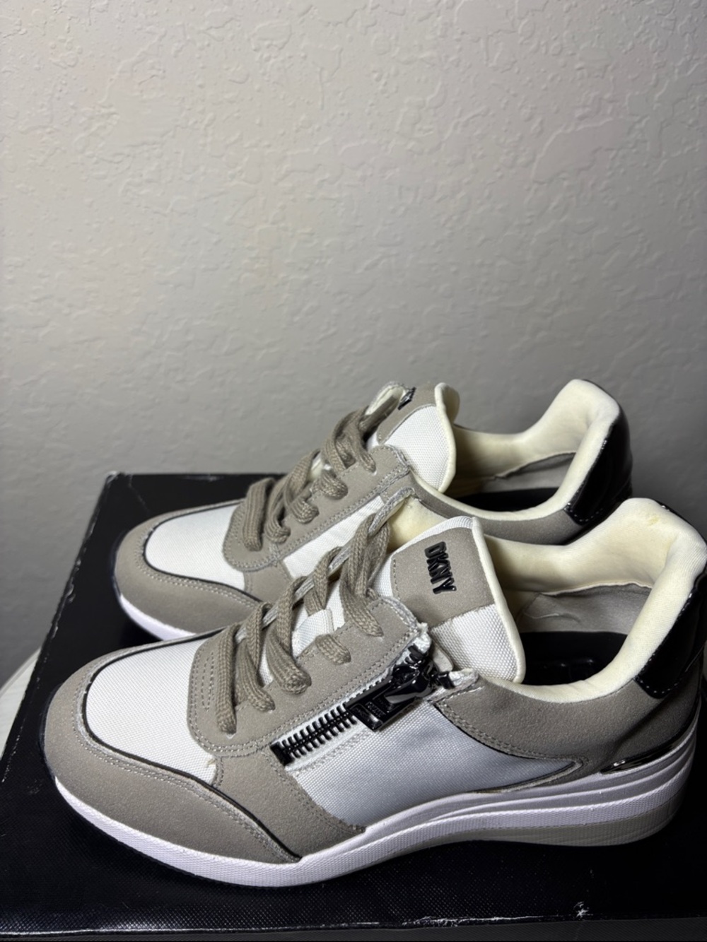DKNY Kaden Lace-Up Zip Wedge Sneakers - Pebble/Toffee - Size 7.5 - Picture 7 of 10